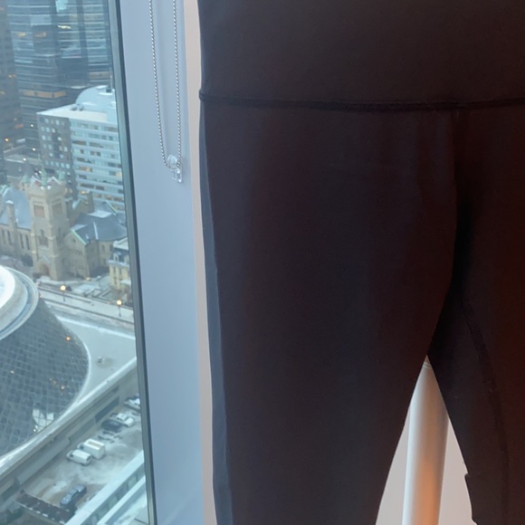 COPY - Lululemon black leggings - Picture 2 of 3